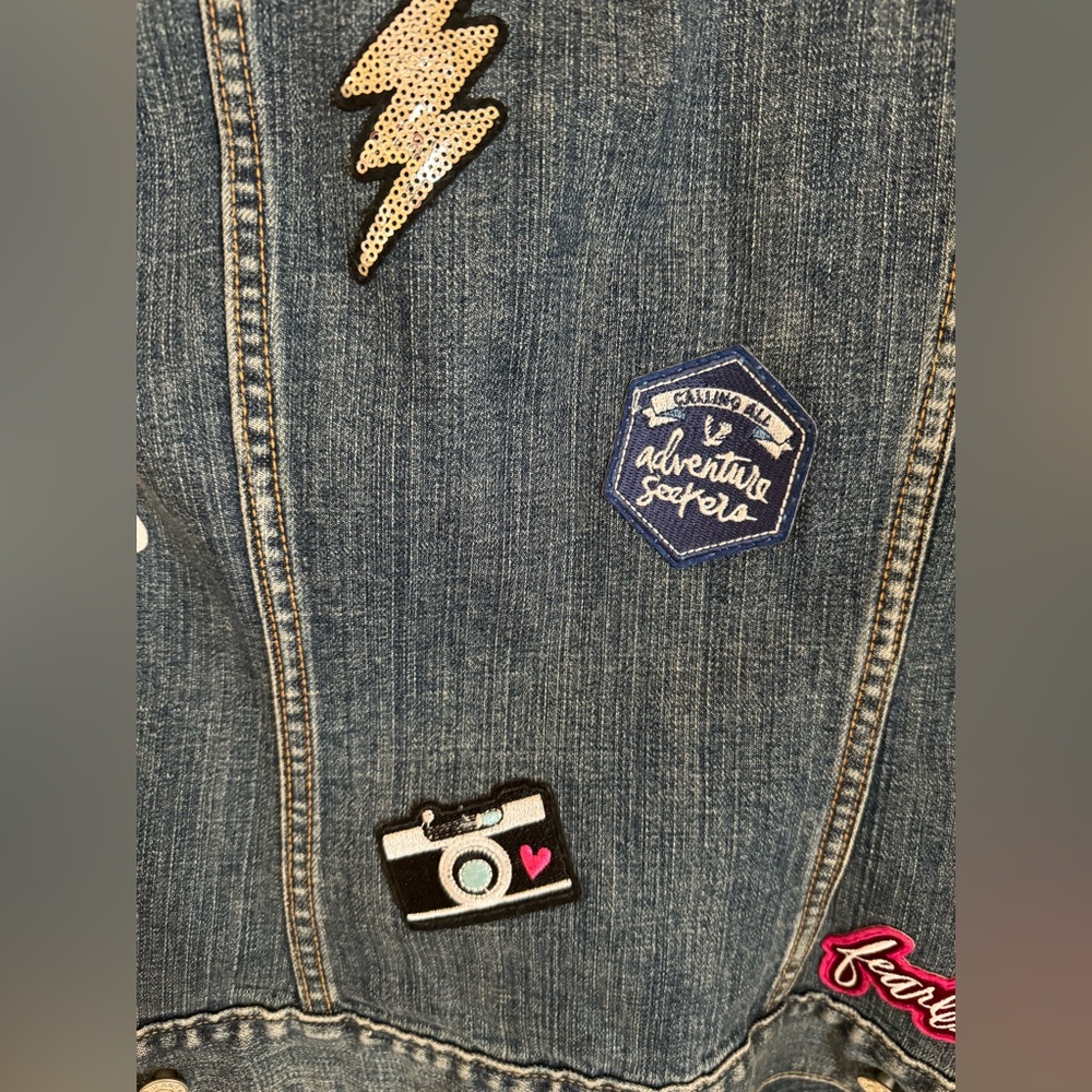 Gap Denim Jacket Coat with Custom Patches Size Medium - Picture 5 of 6
